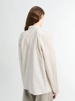 Ascot Bluse i Lys Creme