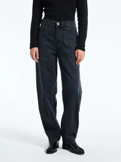 Barrel Jeans i Washed Black
