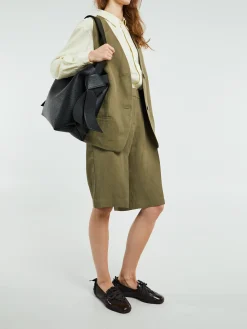 Bilbao Linen Pleated Bermuda Shorts i Khaki