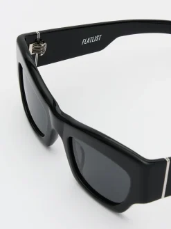 Flatlist x Sunflower Shade 03 Solbriller i Solid Black og Solid Black Lens