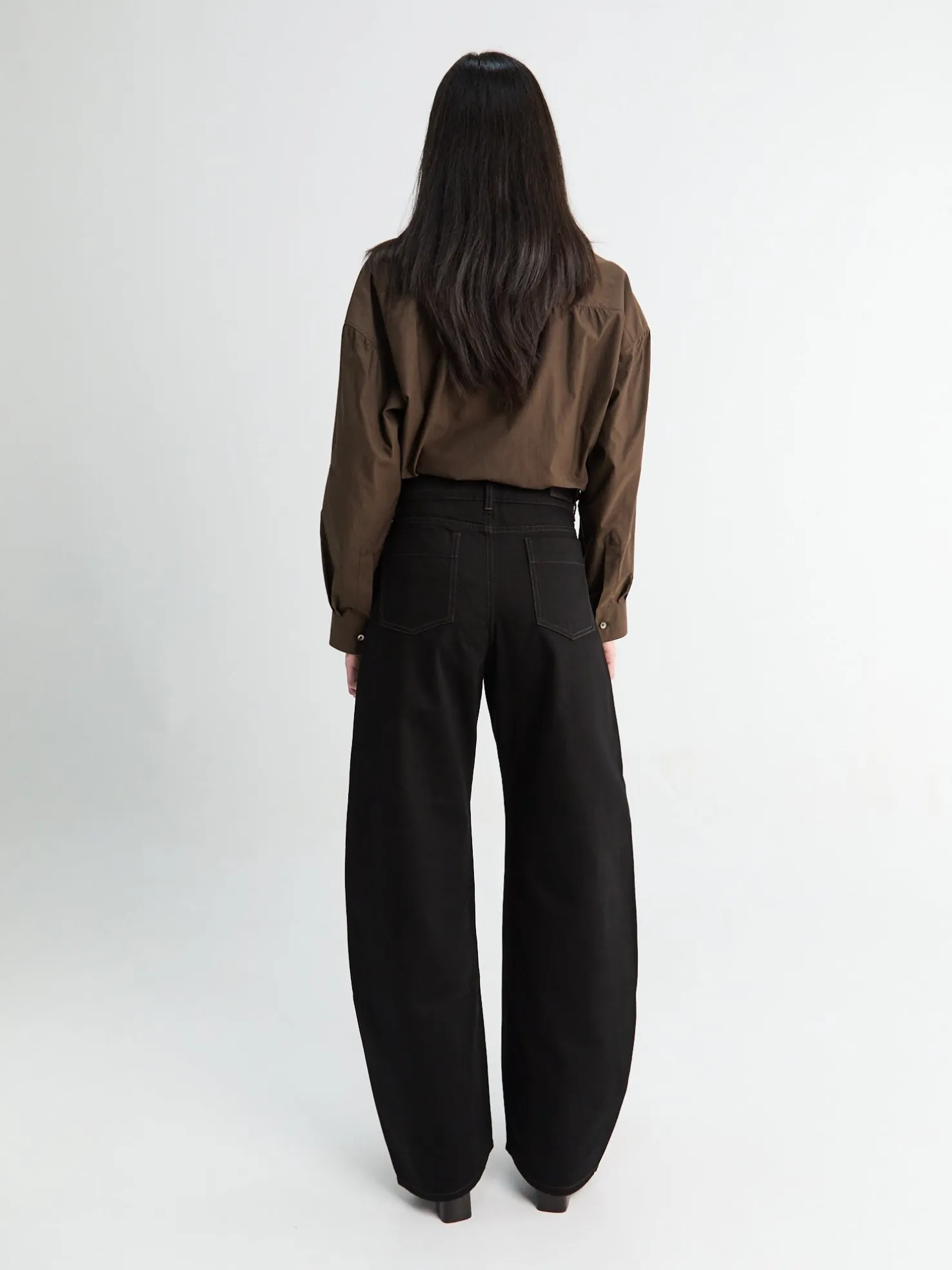 High Waisted Curved Pants i Sort