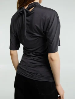 Kortærmet Foulard Top i Charcoal