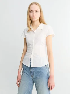 Kortærmet Slim Skjortebluse i Hvid Strib