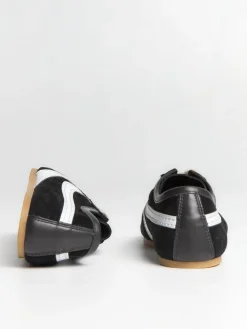 Læderbeklædte ruskindssneakers i sort og hvid