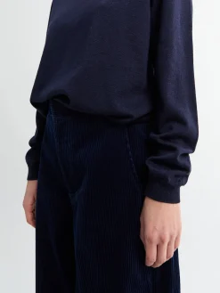 Merino striktrøje med rund hals i Navy