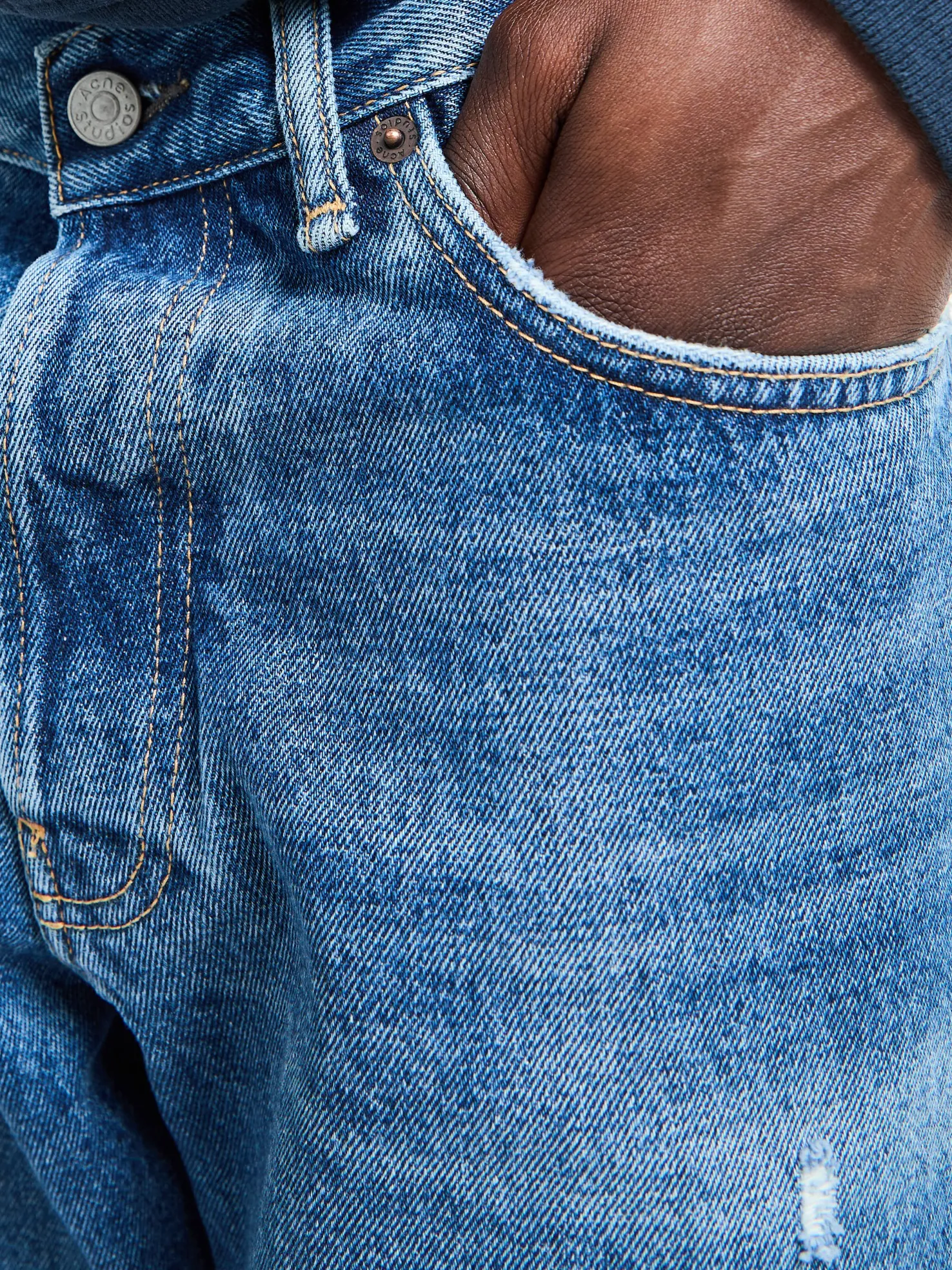2010M Regular Fit Jeans i Mid Blue