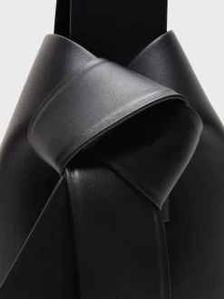 Musubi Mini Skuldertaske i Sort