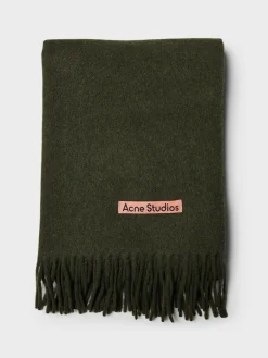 Narrow Fringe Tørklæde i Wood Green Melange