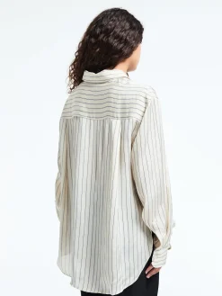 Peri Striped Silk Shirt in Cream og Navy Stripe