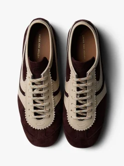 Ruskindssneakers med læderdetaljer i Mørkelilla