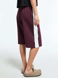 Shorts i Burgundy Crush og Sail