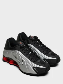 Shox R4 Sneakers i Black, Light Crimson og Metallic Silver
