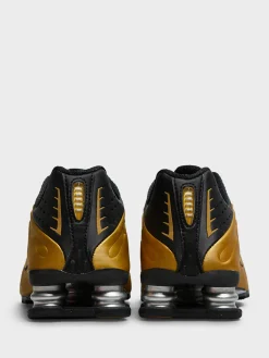 Shox R4 Sneakers i Sort og Metallic Gold