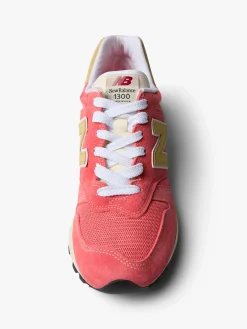 1300 Sneakers i Drift Red