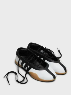 Taekwondo Mei Ballet W i FTWR White, Core Black og GUM 3