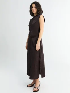 Verve Wide Strap Volume Kjole i Kakao